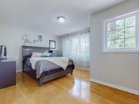 Photo 26 at 47 Skipperhill Crescent, Rouge E11, Toronto