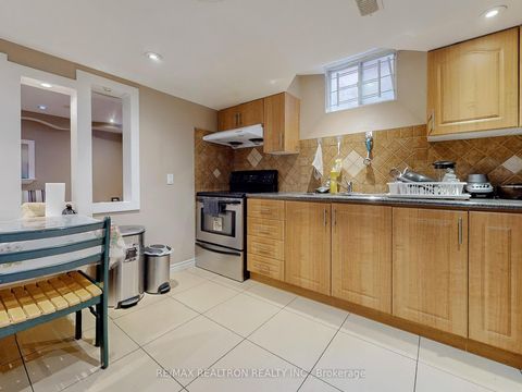 Photo 36 at 47 Skipperhill Crescent, Rouge E11, Toronto