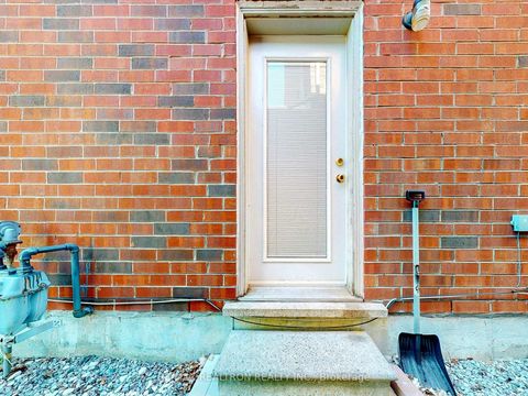 Photo 40 at 47 Skipperhill Crescent, Rouge E11, Toronto