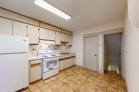 Photo 9 at 60 Ulster Street, University, Toronto Photo 9 at 60 Ulster Street, University, Toronto