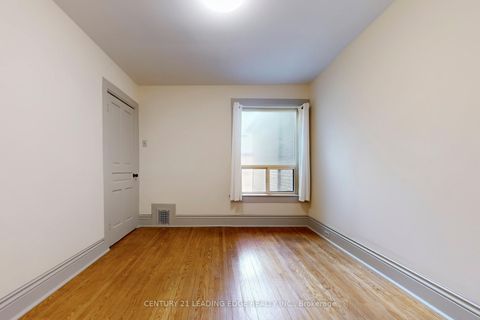 Photo 17 at 60 Ulster Street, University, Toronto