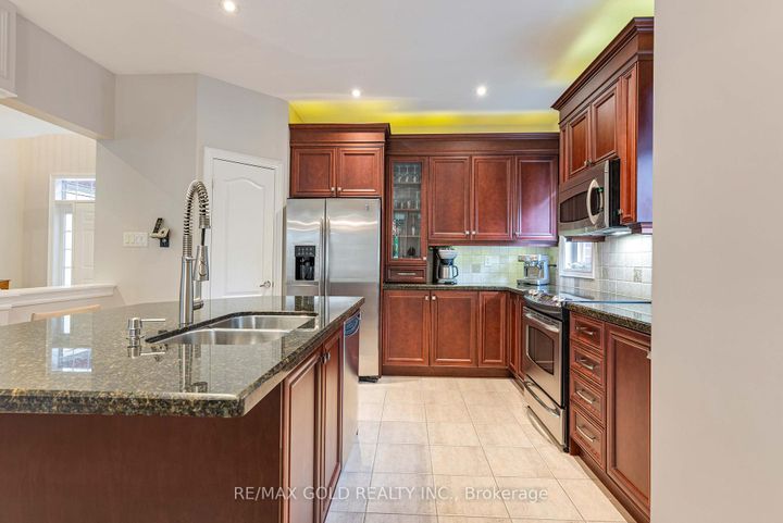 Photo 15 at 1593 Hallstone Road, Bram West, Brampton