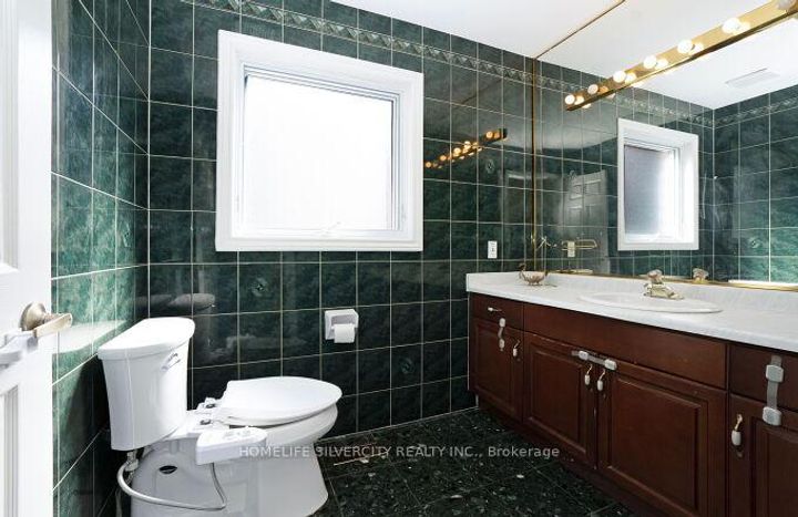Photo 6 at 126 Montmorency Drive, Red Hill, Hamilton