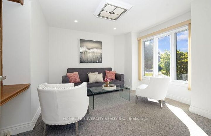 Photo 8 at 126 Montmorency Drive, Red Hill, Hamilton