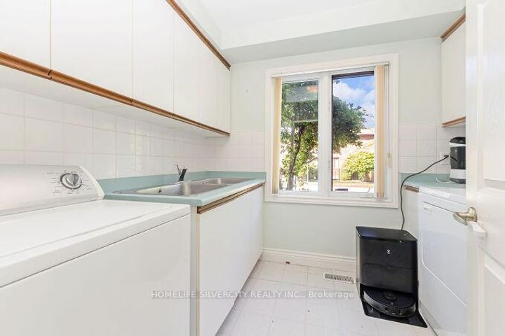 Photo 34 at 126 Montmorency Drive, Red Hill, Hamilton