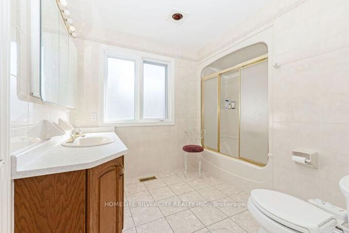 Photo 38 at 126 Montmorency Drive, Red Hill, Hamilton
