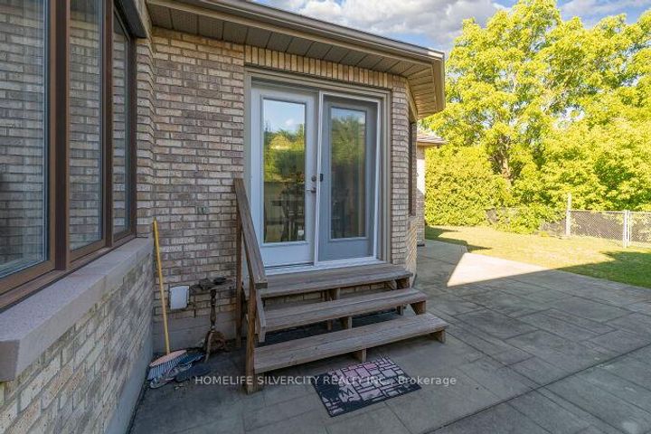 Photo 39 at 126 Montmorency Drive, Red Hill, Hamilton