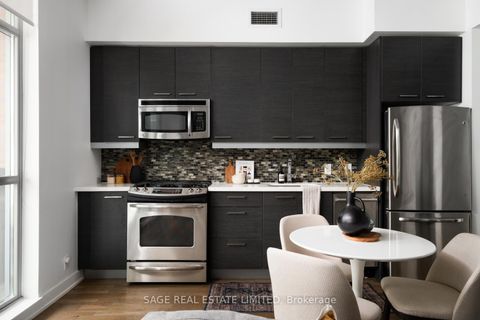 Photo 10 at 401 - 2 Gladstone Avenue, Little Portugal, Toronto