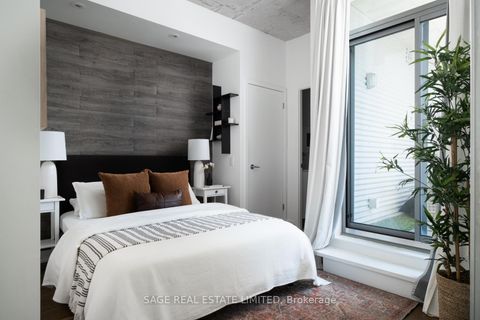 Photo 13 at 401 - 2 Gladstone Avenue, Little Portugal, Toronto