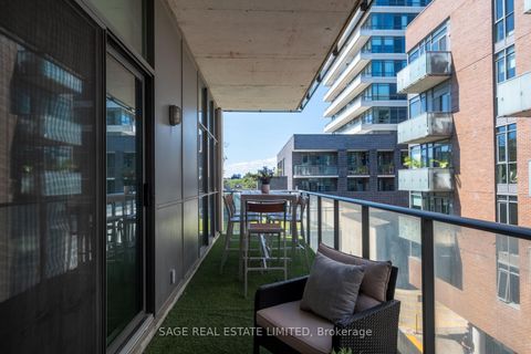 Photo 31 at 401 - 2 Gladstone Avenue, Little Portugal, Toronto