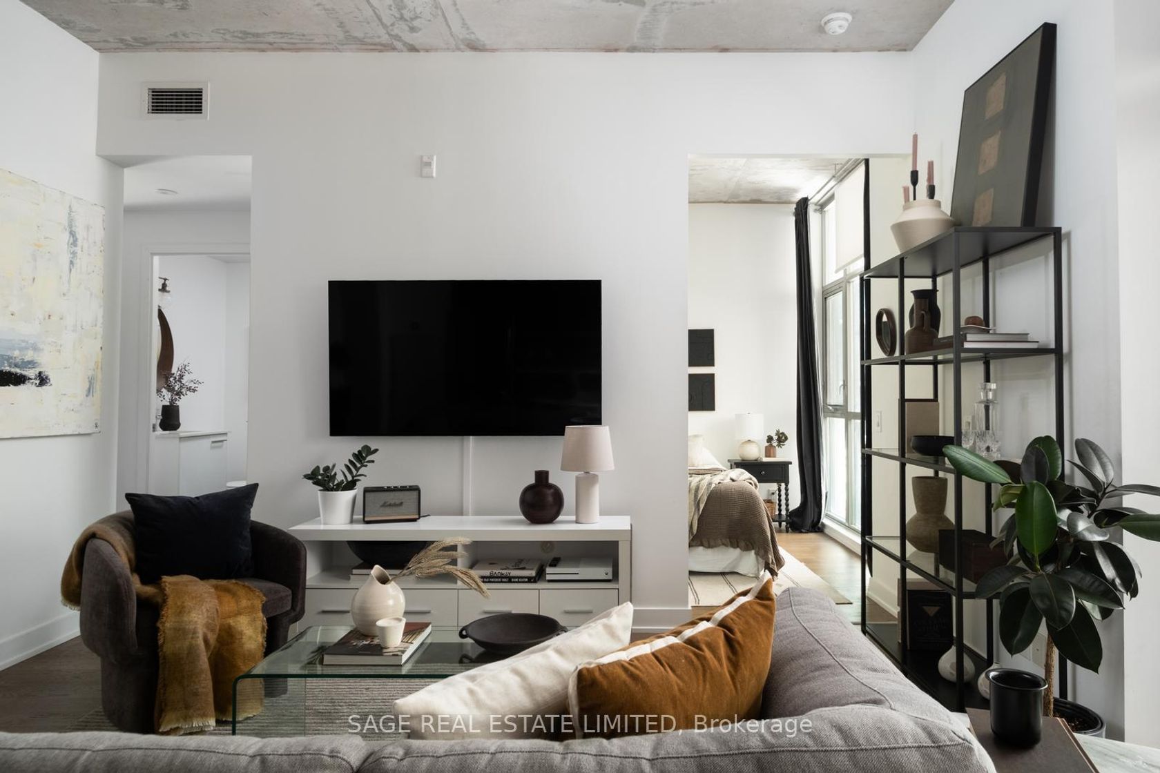 401 - 2 Gladstone Avenue, Little Portugal, Toronto 