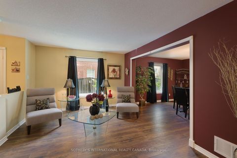 Photo 7 at 52 Monteith Crescent, Maple, Vaughan