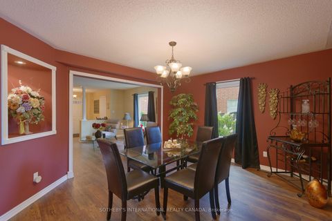 Photo 9 at 52 Monteith Crescent, Maple, Vaughan