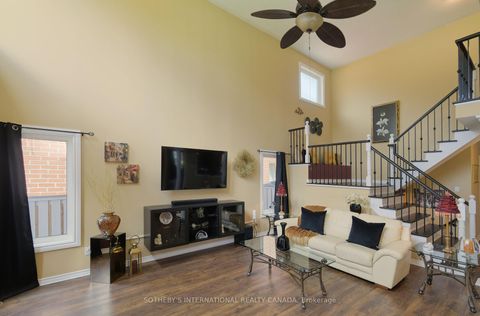 Photo 15 at 52 Monteith Crescent, Maple, Vaughan