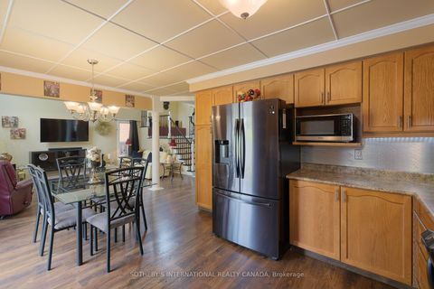 Photo 16 at 52 Monteith Crescent, Maple, Vaughan