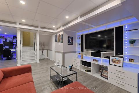 Photo 33 at 52 Monteith Crescent, Maple, Vaughan