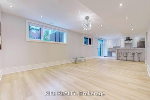 Photo 37 at 615 Briar Hill Avenue, Forest Hill North, Toronto