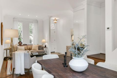 Photo 11 at 48 Salisbury Avenue, South St. James Town, Toronto