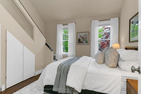 Photo 17 at 48 Salisbury Avenue, South St. James Town, Toronto