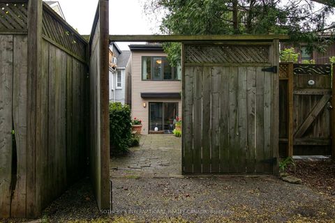 Photo 31 at 48 Salisbury Avenue, South St. James Town, Toronto