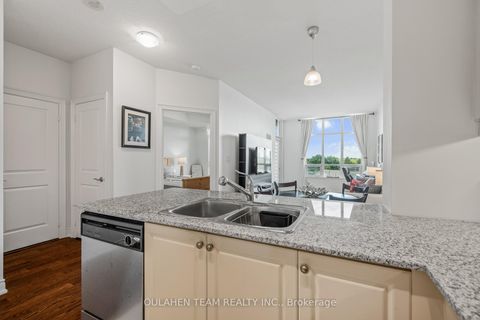 Photo 5 at 717 - 20 Bloorview Place, Don Valley Village, Toronto