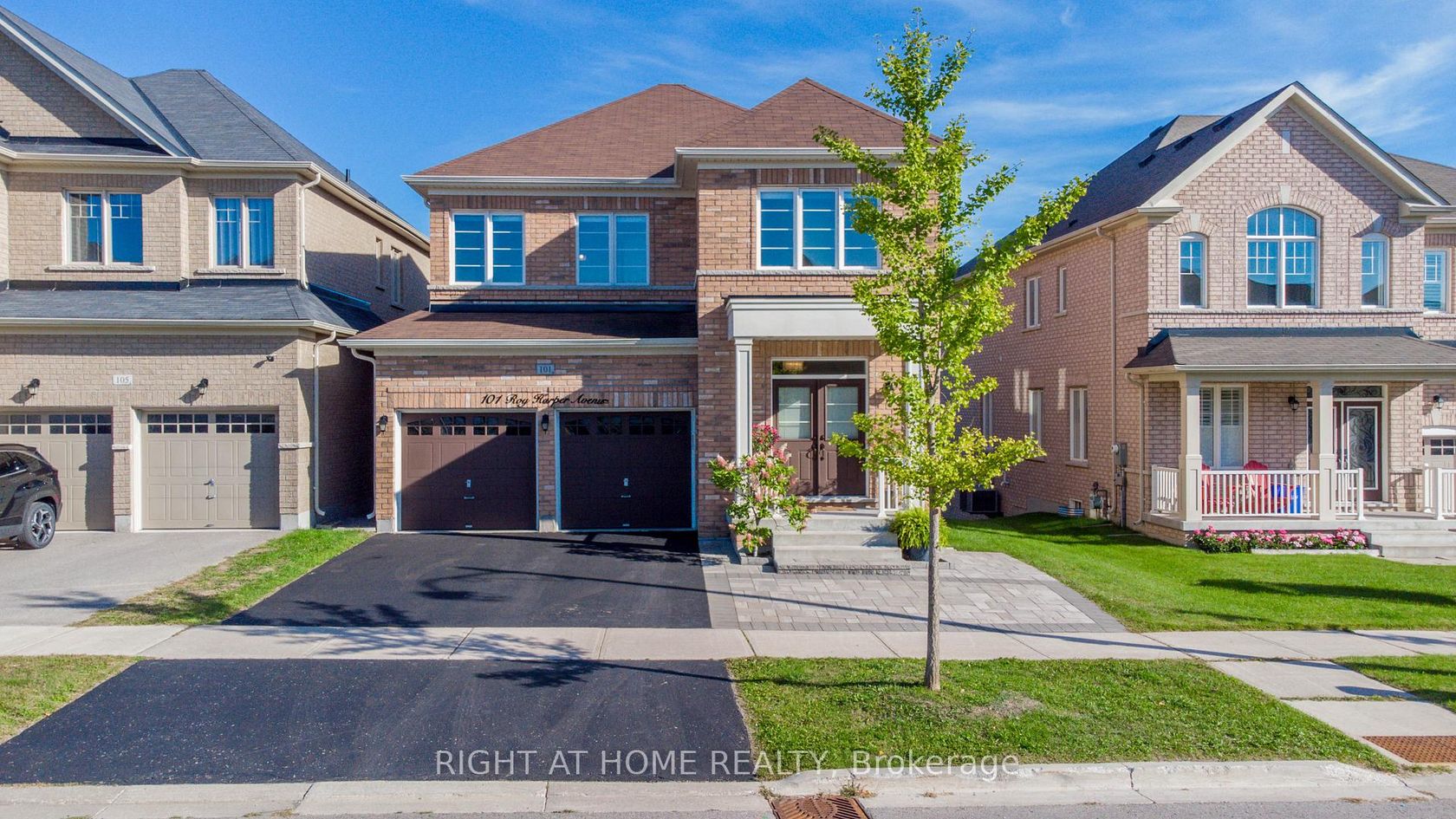 101 Roy Harper Avenue, Rural Aurora, Aurora 