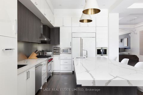 Photo 11 at 40 Hoyle Avenue, Mount Pleasant East, Toronto