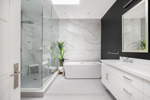 Photo 25 at 40 Hoyle Avenue, Mount Pleasant East, Toronto