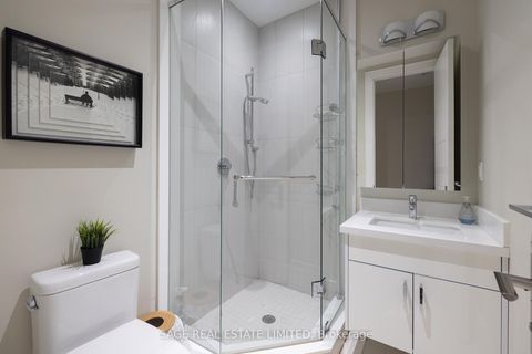 Photo 40 at 40 Hoyle Avenue, Mount Pleasant East, Toronto