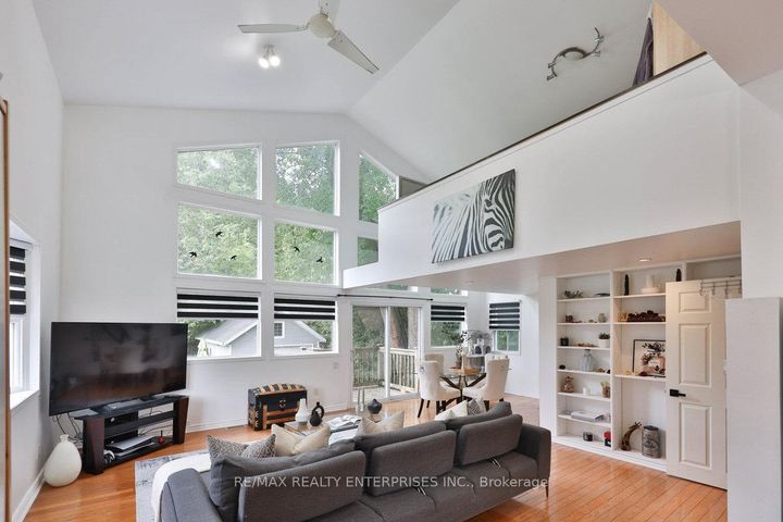 Photo 15 at 708 Montbeck Crescent, Lakeview, Mississauga