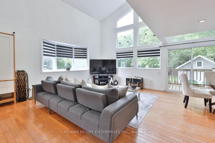 Photo 16 at 708 Montbeck Crescent, Lakeview, Mississauga