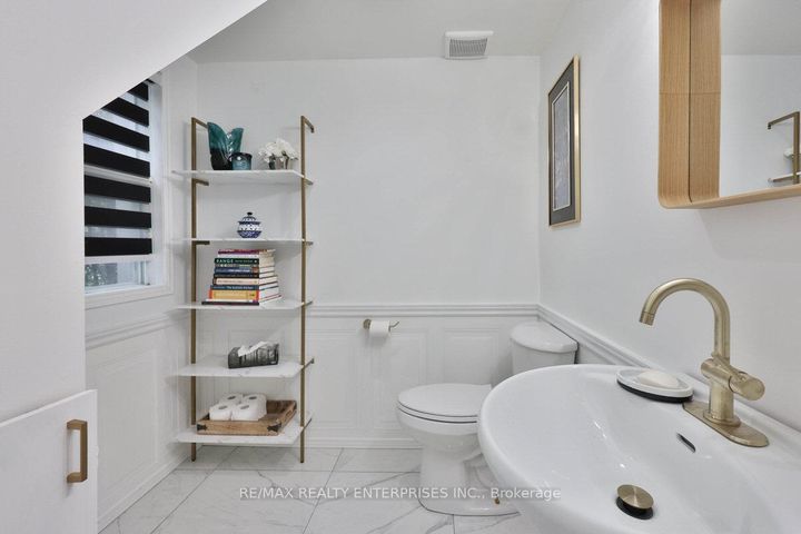 Photo 29 at 708 Montbeck Crescent, Lakeview, Mississauga