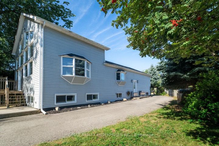 Photo 32 at 708 Montbeck Crescent, Lakeview, Mississauga