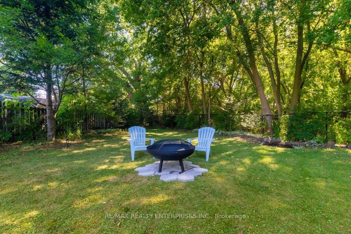 Photo 42 at 708 Montbeck Crescent, Lakeview, Mississauga