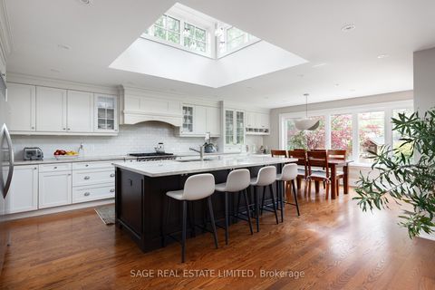 Photo 3 at 9 Canfield Place, Don Mills, Toronto