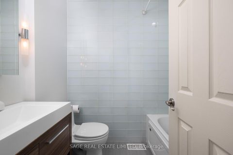 Photo 18 at 9 Canfield Place, Don Mills, Toronto