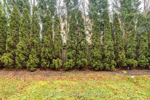 Photo 31 at 162 Golden Trail, Patterson, Vaughan