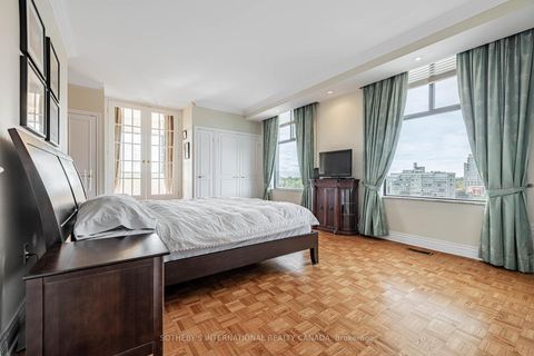 Photo 18 at 13 - 423 Avenue Road, St. Clair, Toronto