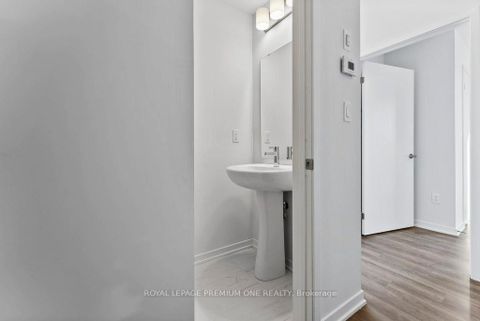 Photo 3 at 193 - 10 Lloyd Janes Lane, New Toronto, Toronto