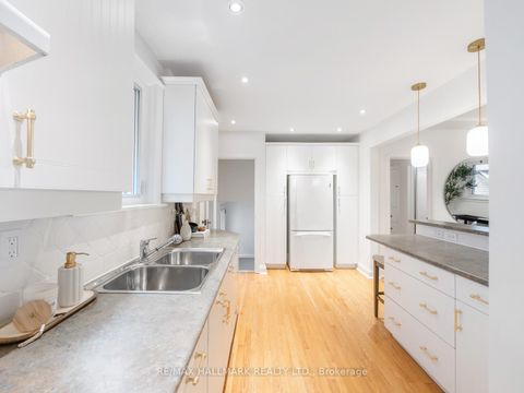 Photo 14 at 11 Briar Dale Boulevard, Cliffside, Toronto