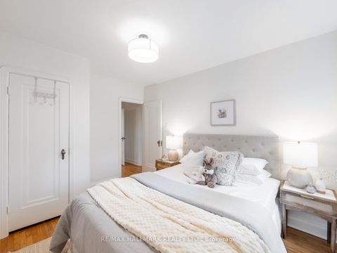 Photo 18 at 11 Briar Dale Boulevard, Cliffside, Toronto