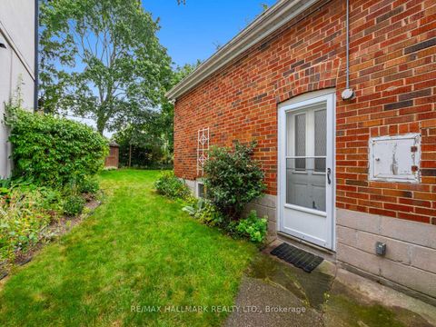 Photo 29 at 11 Briar Dale Boulevard, Cliffside, Toronto