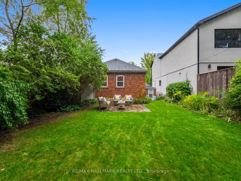 Photo 32 at 11 Briar Dale Boulevard, Cliffside, Toronto