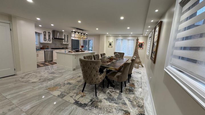 Photo 7 at 159 Richvale Drive S, Heart Lake East, Brampton
