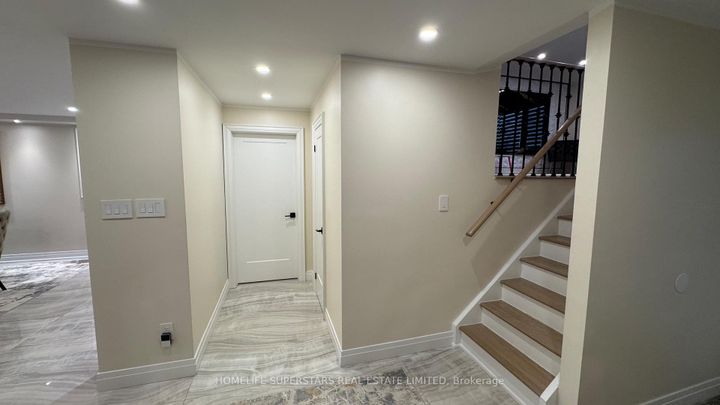Photo 12 at 159 Richvale Drive S, Heart Lake East, Brampton