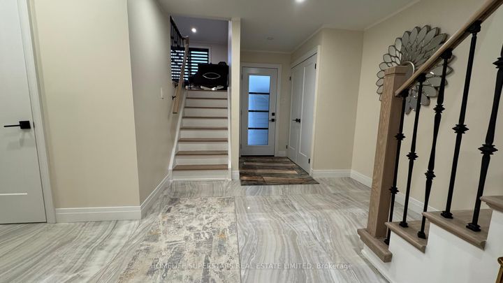 Photo 14 at 159 Richvale Drive S, Heart Lake East, Brampton