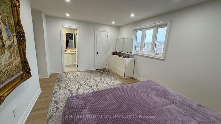 Photo 18 at 159 Richvale Drive S, Heart Lake East, Brampton