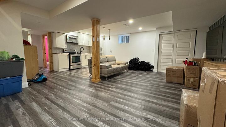 Photo 27 at 159 Richvale Drive S, Heart Lake East, Brampton