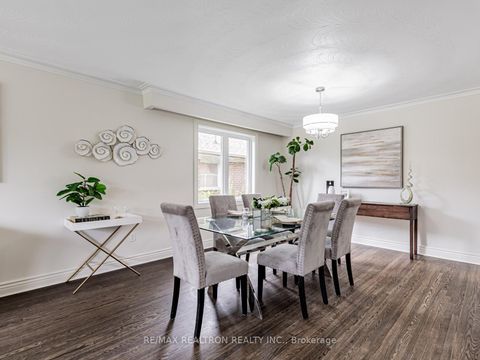 Photo 7 at 4 Chater Court, Lawrence, Toronto