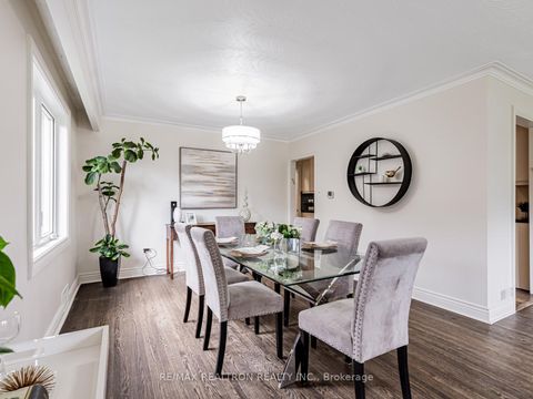 Photo 8 at 4 Chater Court, Lawrence, Toronto